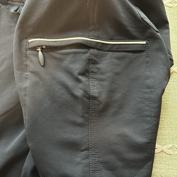 Duluth Trading Company women’s Black Hills slim leg water repellent pants - Picture 6 of 8